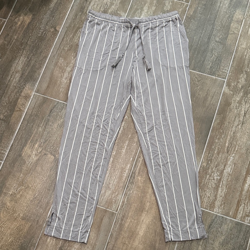 Soma Charcoal and White Striped Lounge Pants